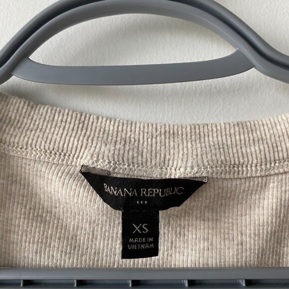 Banana Republic Scoop Neck Tank Top - Picture 3 of 4